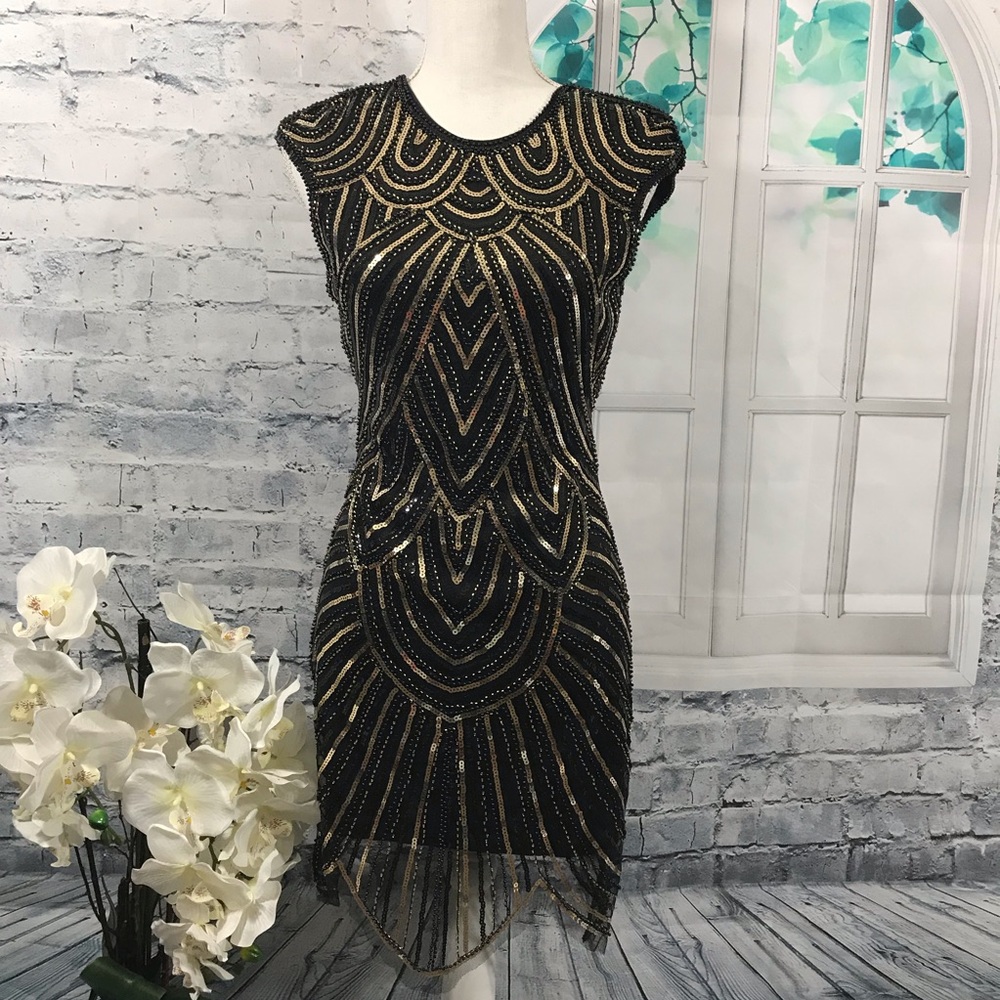 Black And Gold Sequin Mini Dress Sz S (I13)